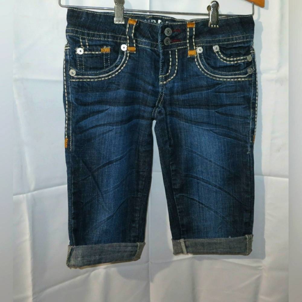 Hydraulic Embroidered Button Flap Pedal Pushers/Knee Length Shorts Size 0